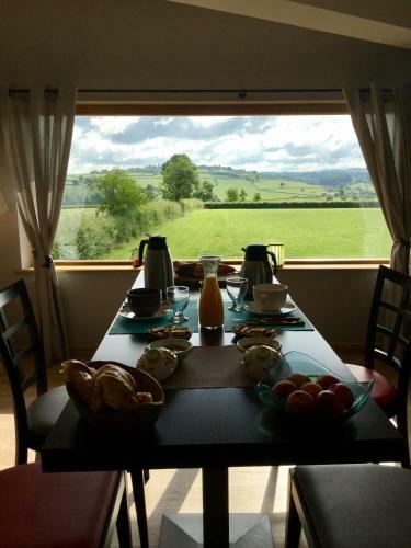 Bed & Breakfast Escale En Charolais Brionnais