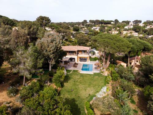 Villa Blanche Luxury - Pieds Dans L'eau, Piscine Chauff�e