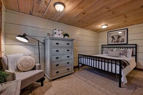 1930's Highlands Hideaway