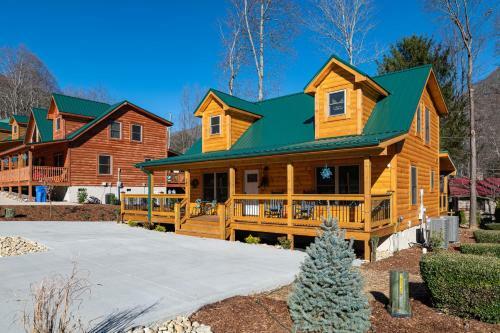 The Snow Owl Cabin