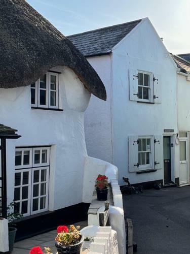 Gull Cottage Shaldon Devon Very Close To The Beach