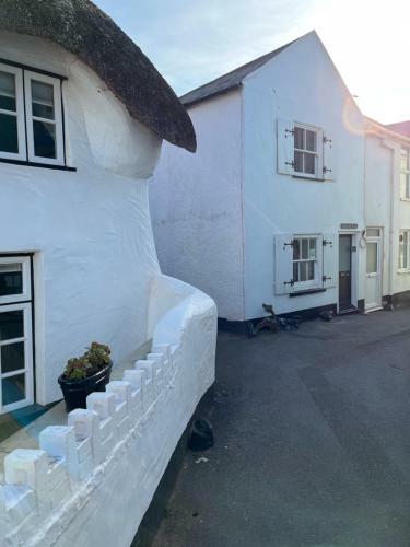 Gull Cottage Shaldon Devon Very Close To The Beach
