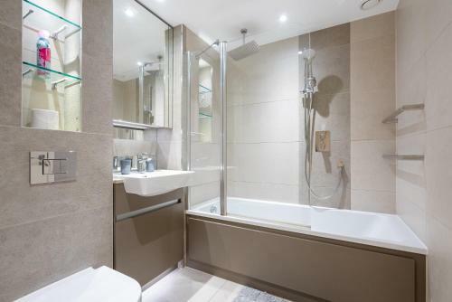 Apartamento Lovely 2 Bed Condo London