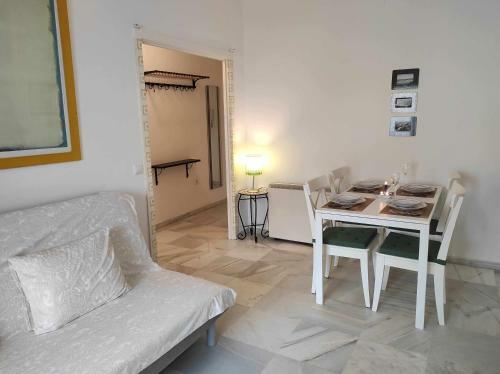 Apartamento C�ntrico Con Garaje Y Cercano A La Playa