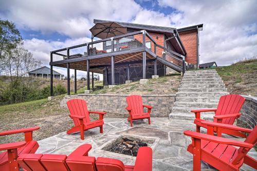 Spacious Sevierville Home With Private Hot Tub!