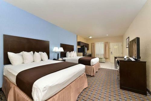 Hotel Western Inn & Suites
