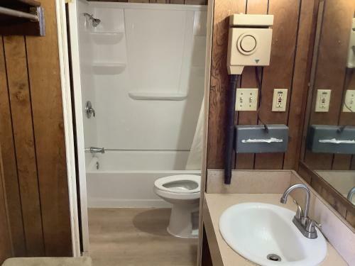 Hotel Wildflower Inn & Rv Park