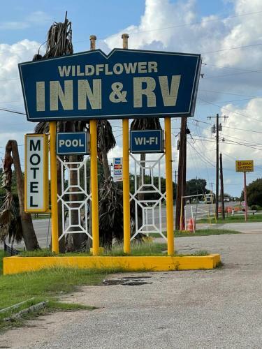 Hotel Wildflower Inn & Rv Park