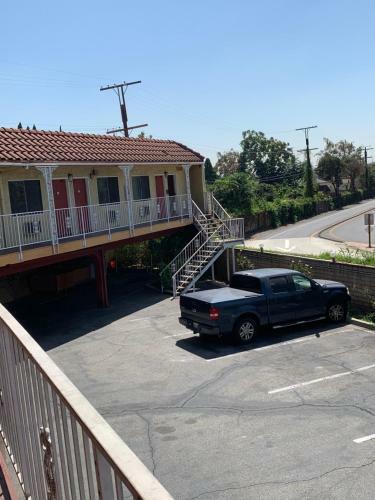 Budget Inn Motel