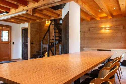 Chalet Premium -acc�s Pied de Piste En Navette