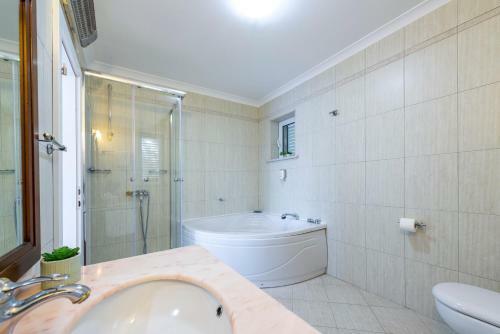 Villa K Dubrovnik - Five Bedroom Villa With Private Sea Access
