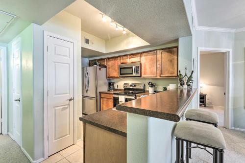 Apartamento Elegant Scottsdale Condo With Balcony And Pool!