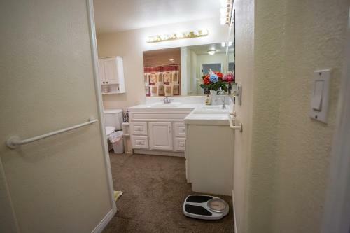 Spectacular 4br Home On 2 Acre Estate