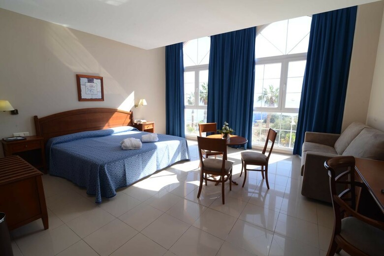 Hotel Bahia Tropical