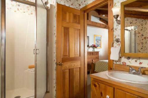 Bed & Breakfast Seven Sea Street Inn