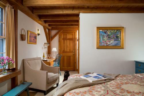 Bed & Breakfast Seven Sea Street Inn
