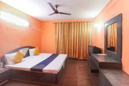 Spot On 64059 Hotel Raj Palace