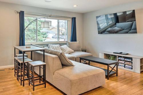 Charming Colorado Springs Home With Game Room!