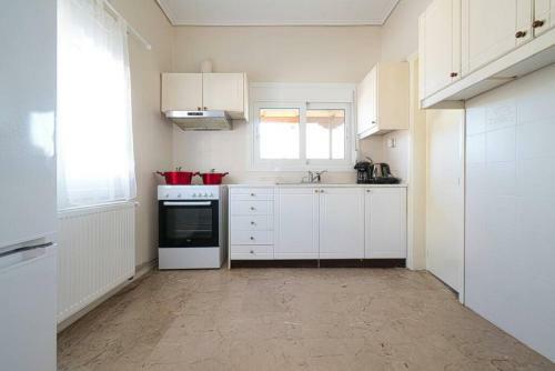 Artemis Quiet And Relaxing Apt Free Parking