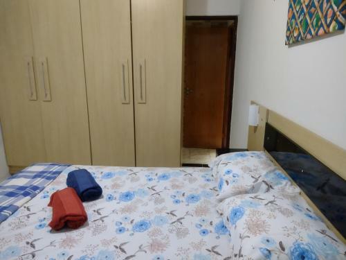Casa Com Piscina Confort�vel E Perto de Tudo
