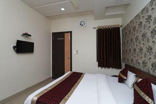 Oyo 10414 Hotel Tushar Residency