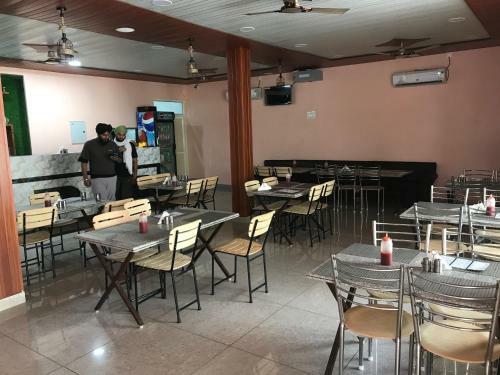 Oyo 88468 Y S Hotel & Restaurant