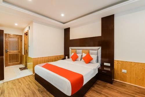 Oyo 61499 Hotel For Season