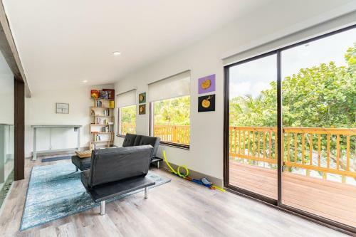Villa Lake-house Waterfront Lifestyle