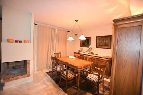 Beatiful Townhouse Los Naranjos de Marbella T003