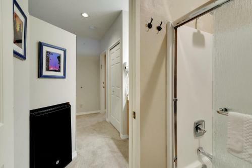 Hotel River Ridge 517b
