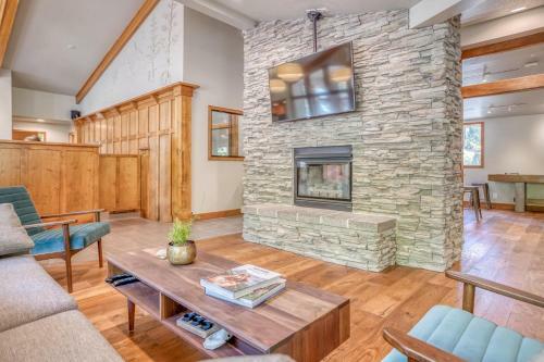 Hotel River Ridge 513b