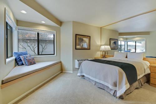 Hotel River Ridge 331b