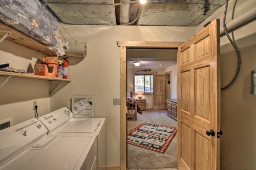Lazy Moose Cabin With Wraparound Deck And Privacy!