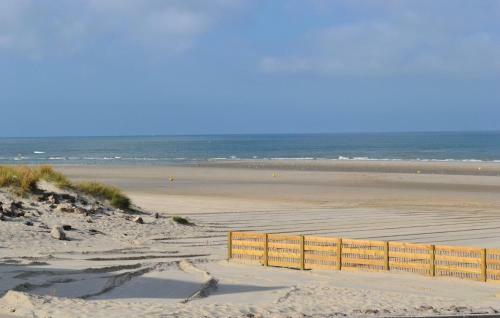 Holiday Home Wimille Sentier Du Denacre
