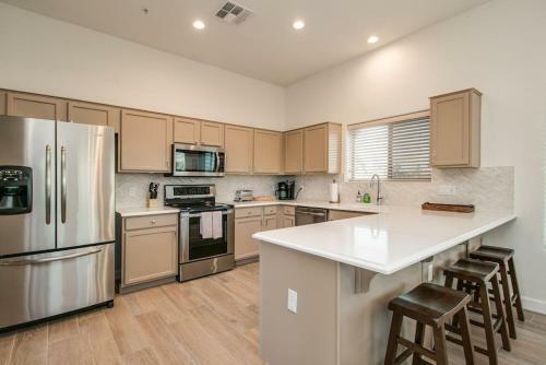 Breathtaking Views And Htd Pool In Fountain Hills
