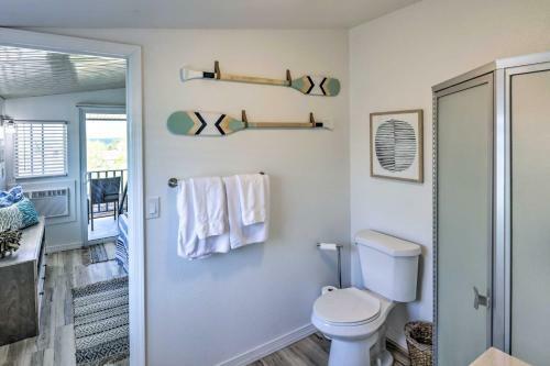 Lakefront Home Walk To Beach And Boat Launch!