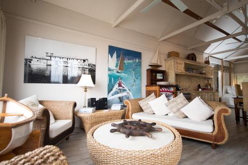 Bed & Breakfast Boathouse & Birks River Retreats