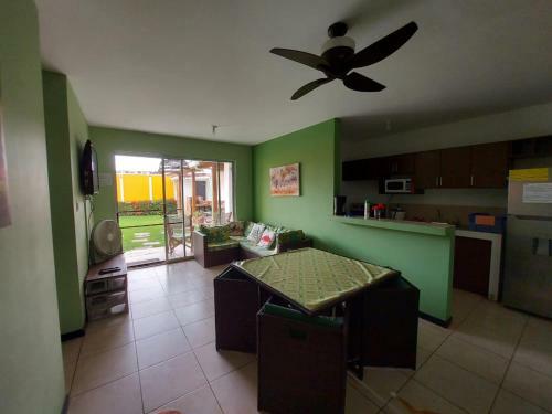 Hermosa Casa de Playa En Bejuco