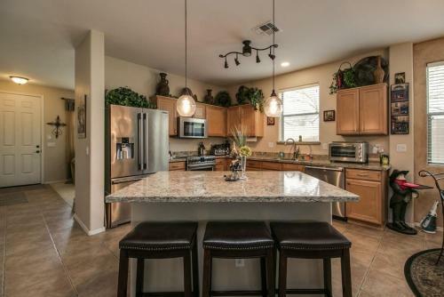 Beautiful Vacation Getaway Wgame Room & Views