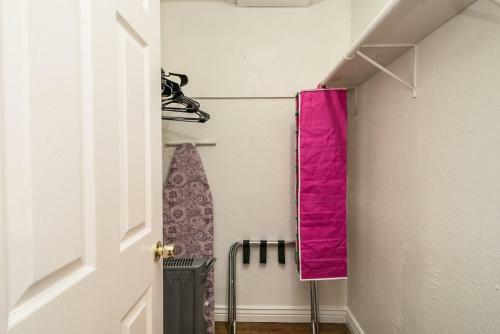 Charming 1-bdrm Guesthouse In Historic District