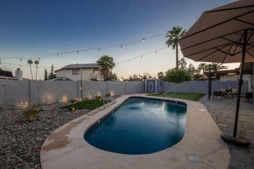 Modern Tempe Gem W Sparkling Pool And Game Room