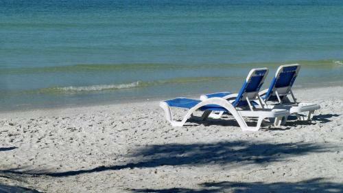 Sandcastle 2703 - New! Coastal Beachfront Getaway