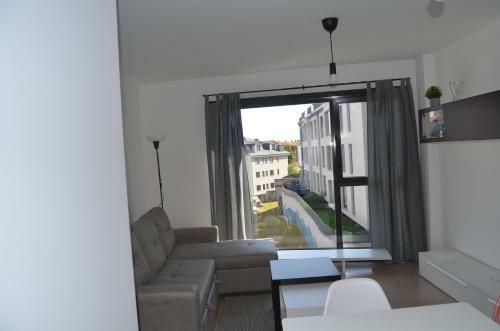 Precioso Apartamento Con Garaje En Ares.
