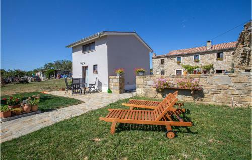 Awesome Home In Gracisce With 1 Bedrooms