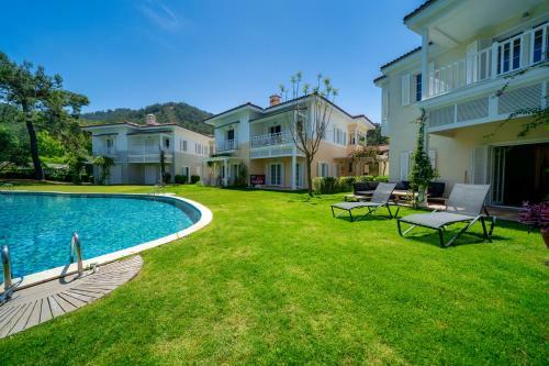 3br Villa In Portville