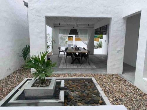 Casa La Estaci�n Del Silencio.