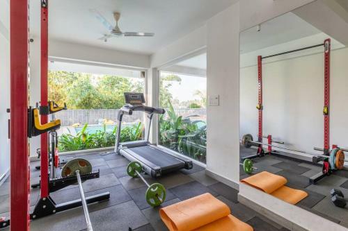 Apartamento 1br Calangute Nr Beach Pool Gym & Sunsets
