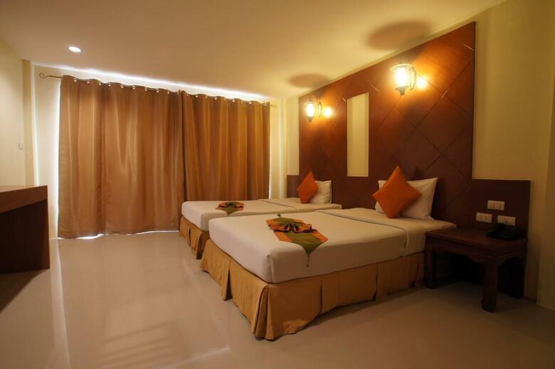 Hotel Khaolak Sunset Resort