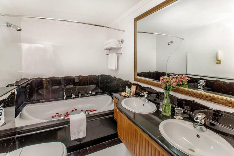 Grand Excelsior Hotel - Bur Dubai