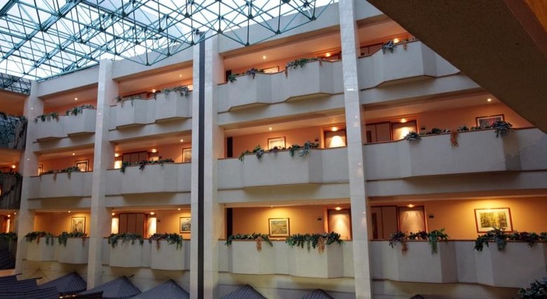 Hotel Abastos Plaza